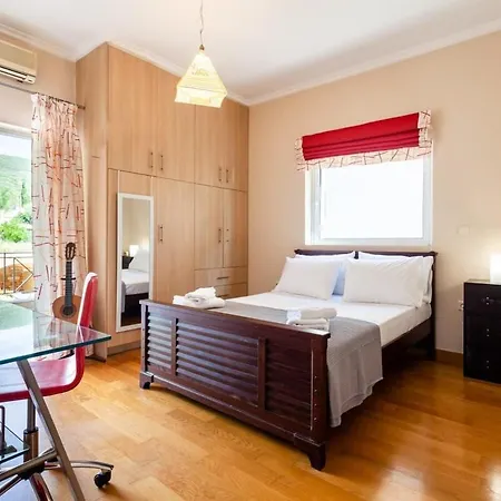 Sunset Paradise - Verga's Utimate Seaview Getaway Villa