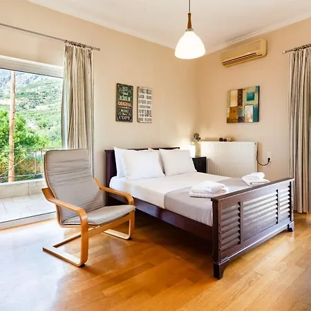 Villa Sunset Paradise - Verga's Utimate Seaview Getaway