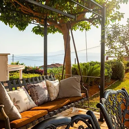 Sunset Paradise - Verga's Utimate Seaview Getaway Villa Mikra Mandinia