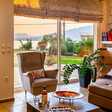 Sunset Paradise - Verga's Utimate Seaview Getaway