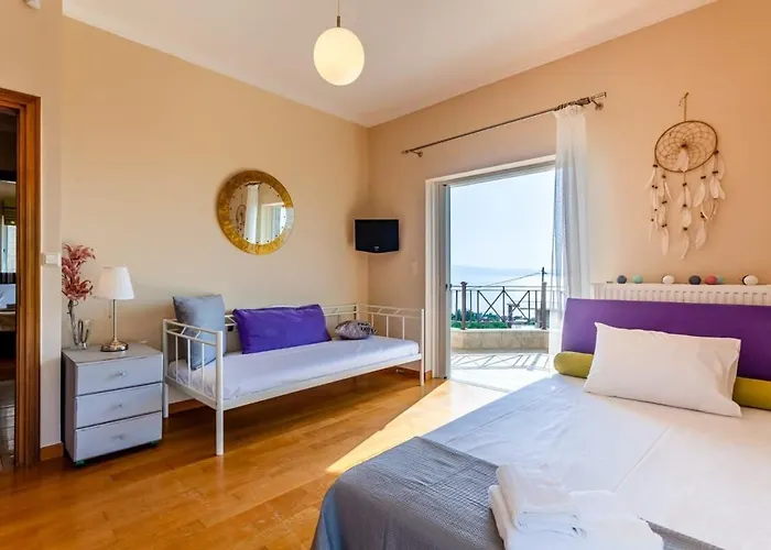 Sunset Paradise - Verga's Utimate Seaview Getaway וילה